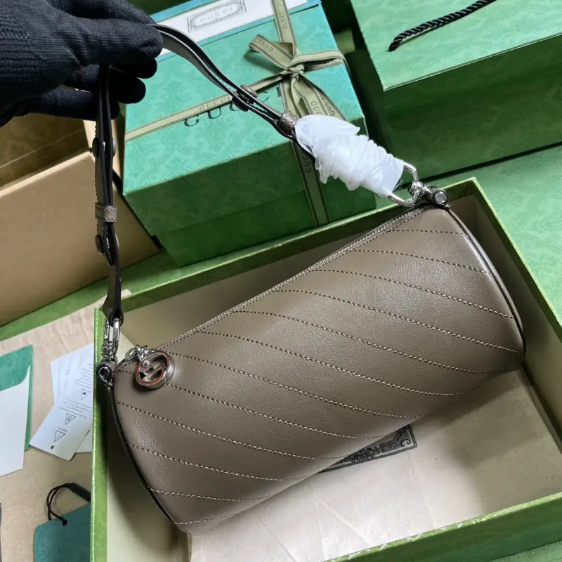 760169 CM 3 High-Quality Bags - Image 6