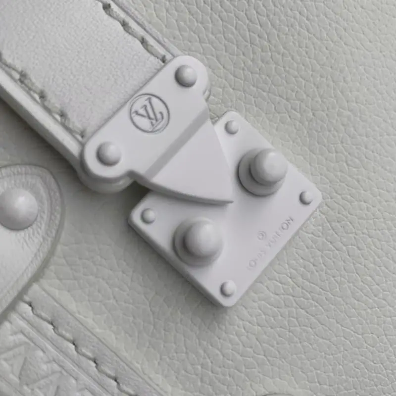 M24304 White 12.5x8x18cm High Quality Bags - Image 6