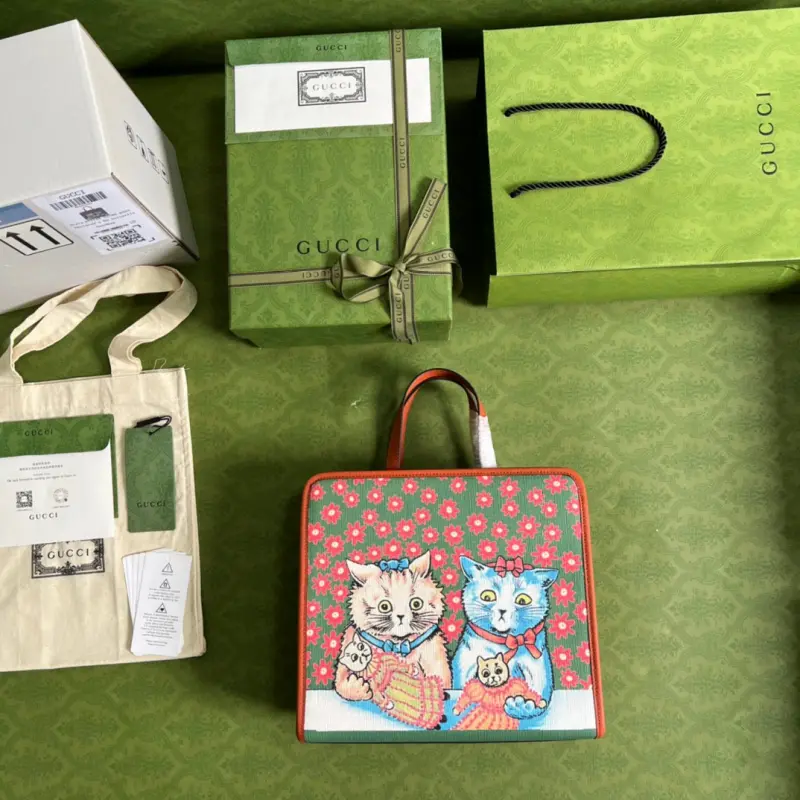 605614 CM 1 High-Quality Bags - Image 6