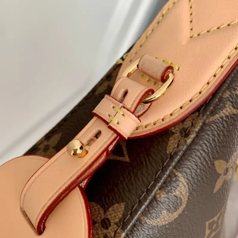 M11952 22x9x33cm High Quality Bags - Image 6