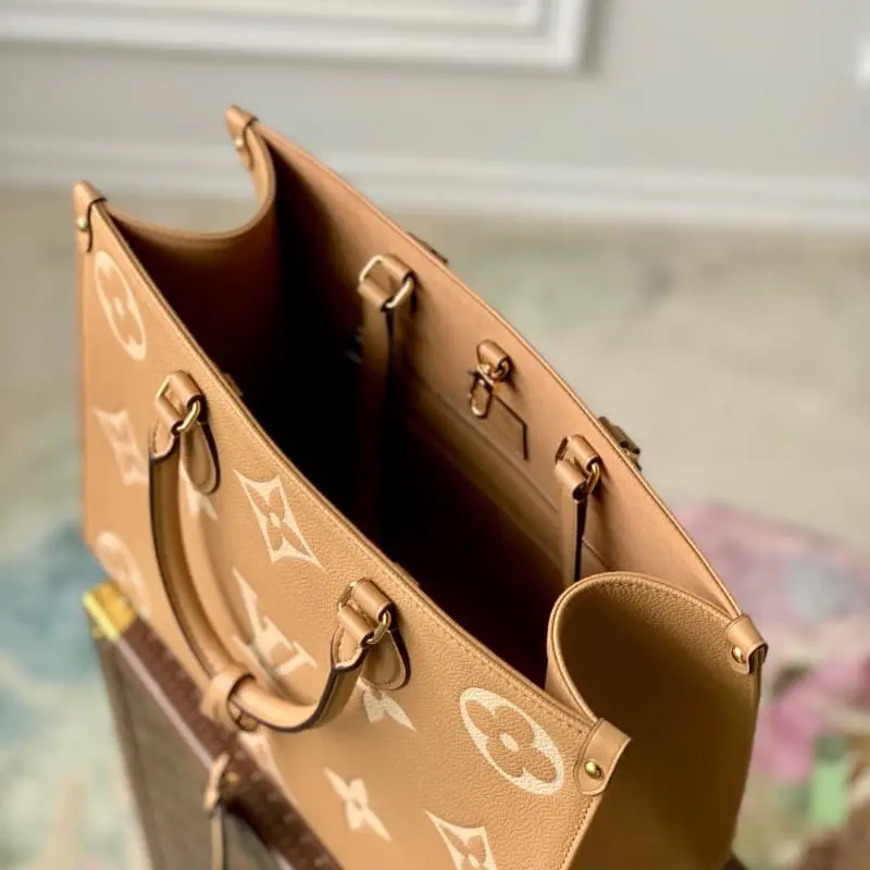 M45595 Light yellow silk screen 35x27x14cm High Quality Bags - Image 6