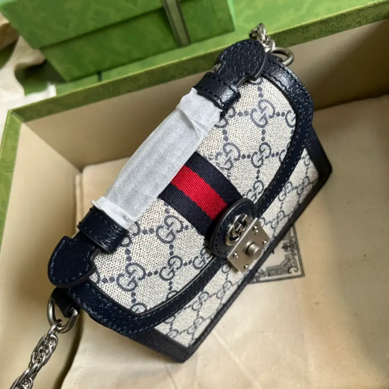 696180 CM 3 High-Quality Bags - Image 6
