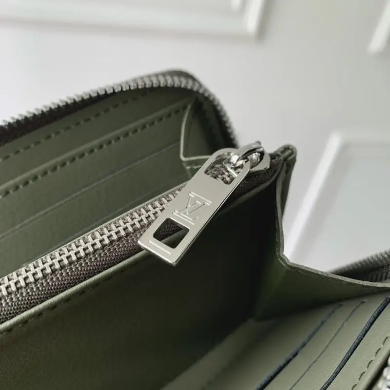 M80334 Green 21x2.5x10cm High Quality Bags - Image 6