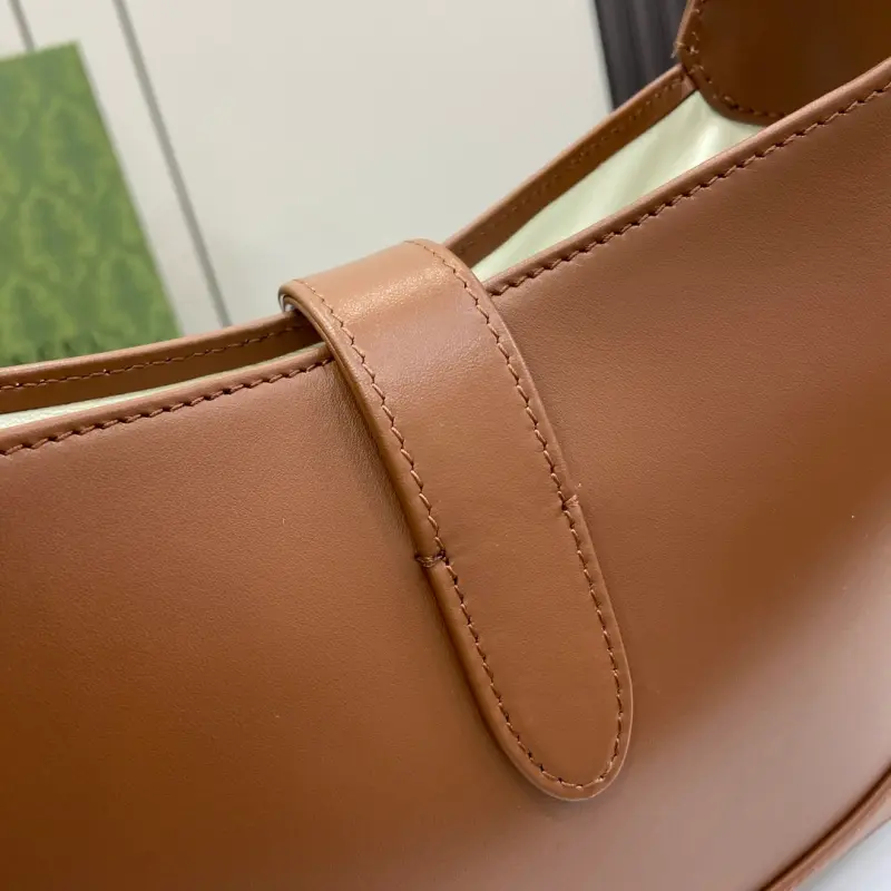 782849 CM 3 High-Quality Bags - Image 6