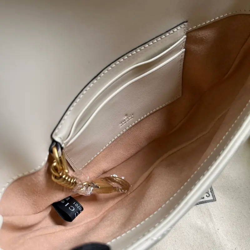 746431 CM 3 High-Quality Bags - Image 6