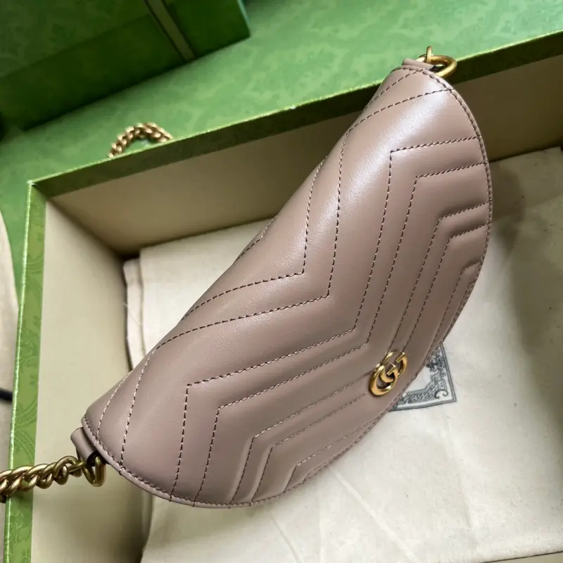 746431 CM 4 High-Quality Bags - Image 6