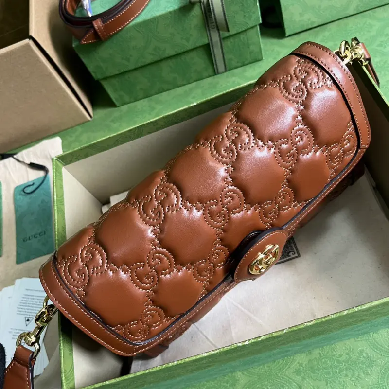 724529 CM 3 High-Quality Bags - Image 6