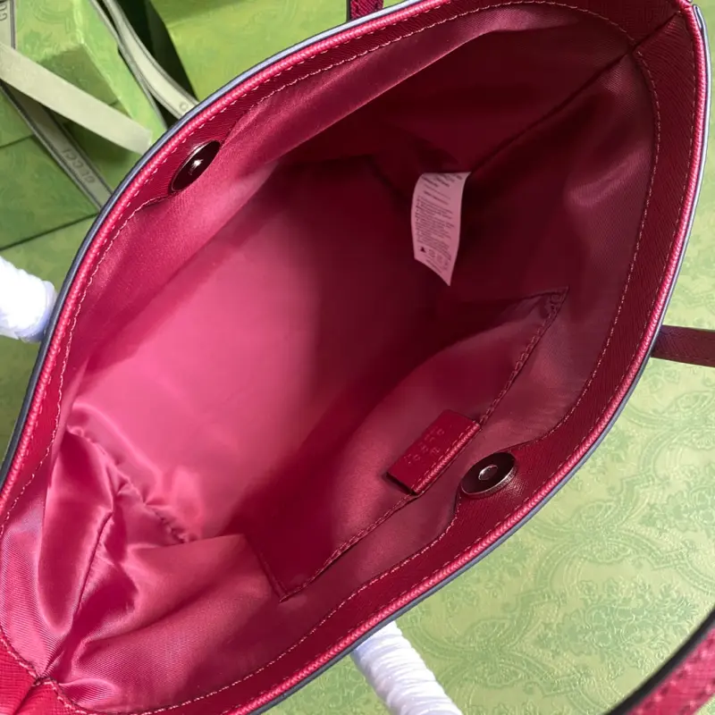 410812 CM 23 High-Quality Bags - Image 6