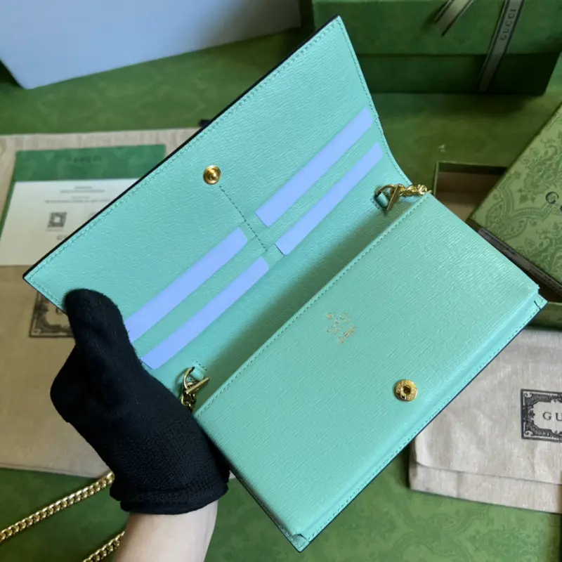 701061 CM 1 High-Quality Bags - Image 6