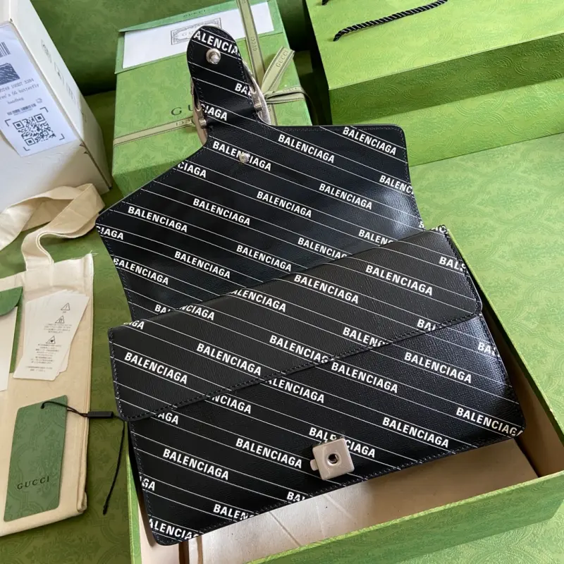 400249 CM 3 High-Quality Bags - Image 6