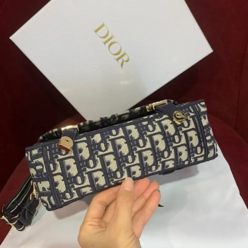 ML211 High Quality Bags - Image 6