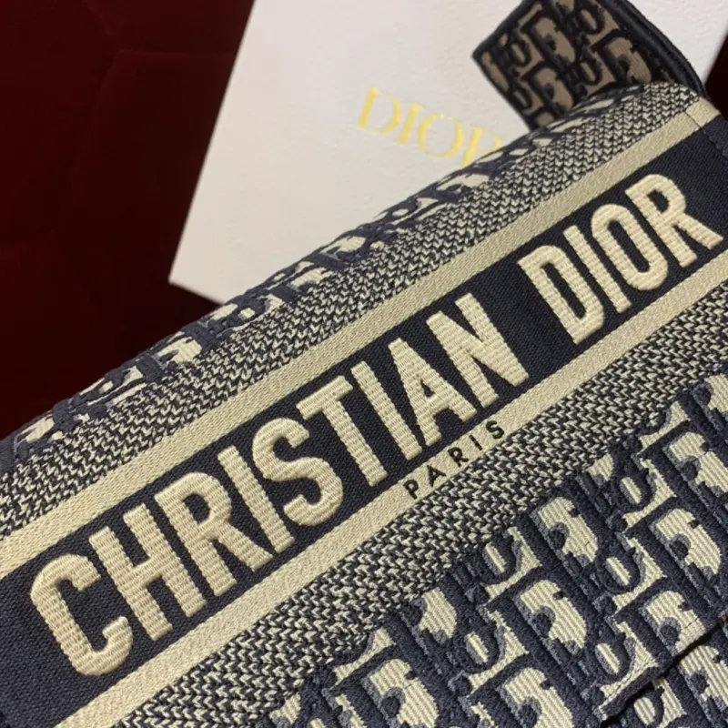 ML200 High Quality Bags - Image 6