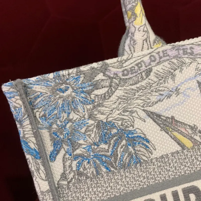 ML166 3 High Quality Bags - Image 6