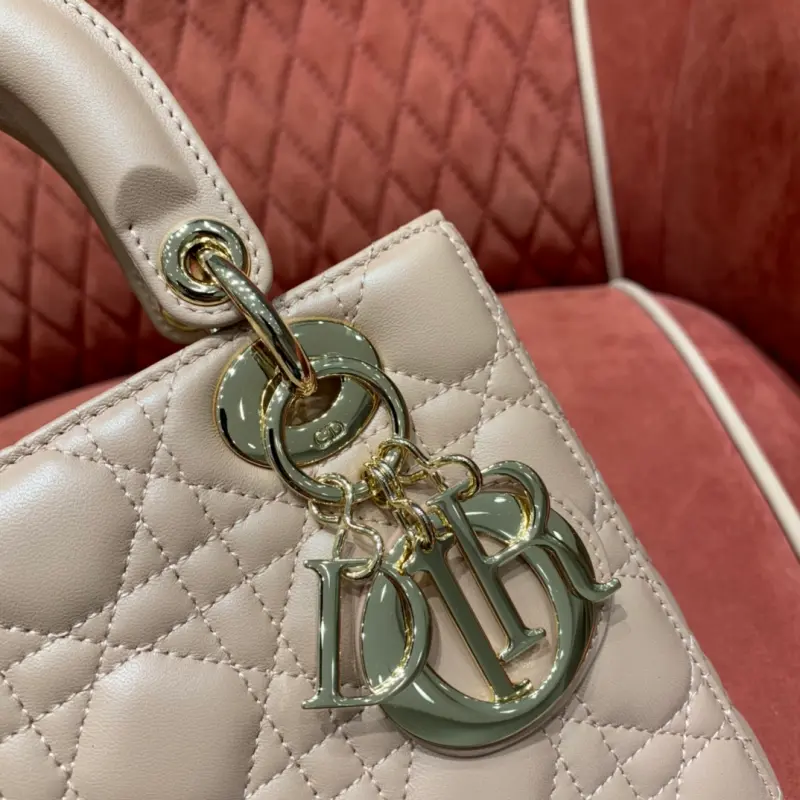 ML85 High Quality Bags - Image 4