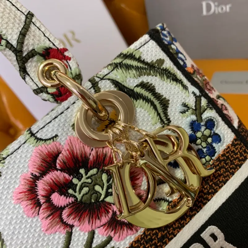 ML53 High Quality Bags - Image 6