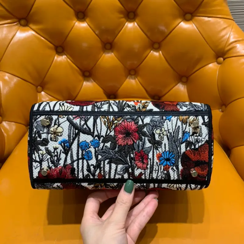 ML30 High Quality Bags - Image 6