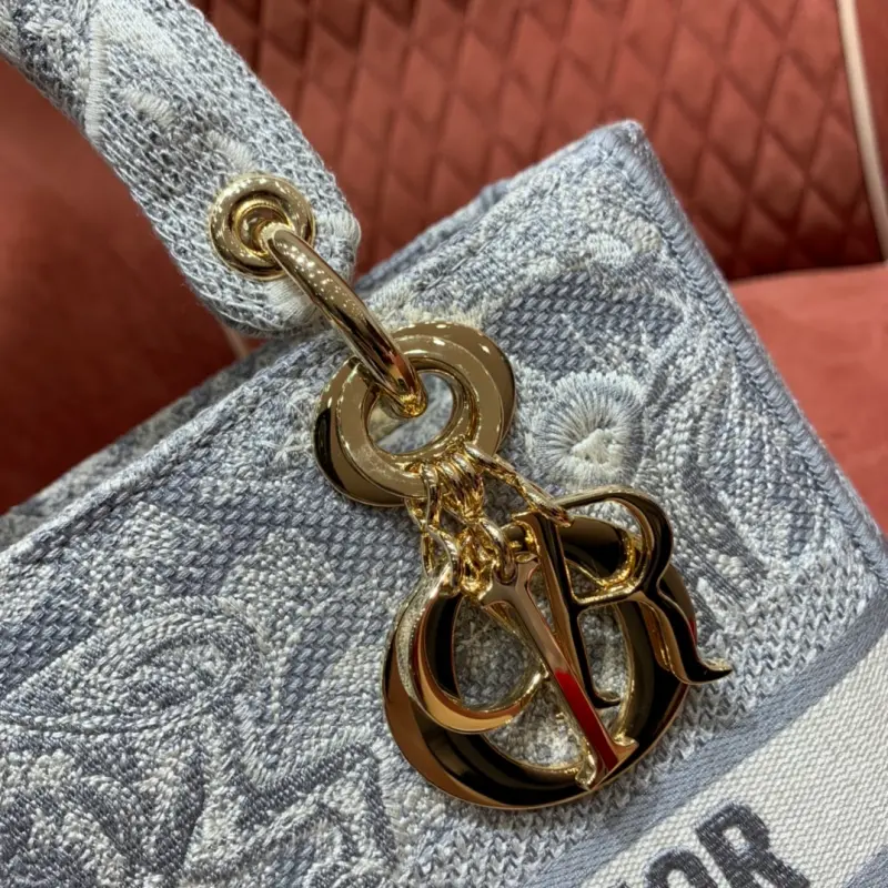 ML21 2 High Quality Bags - Image 6