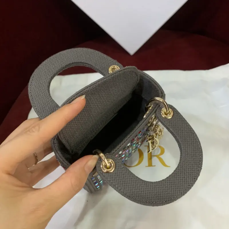 ML15 High Quality Bags - Image 6