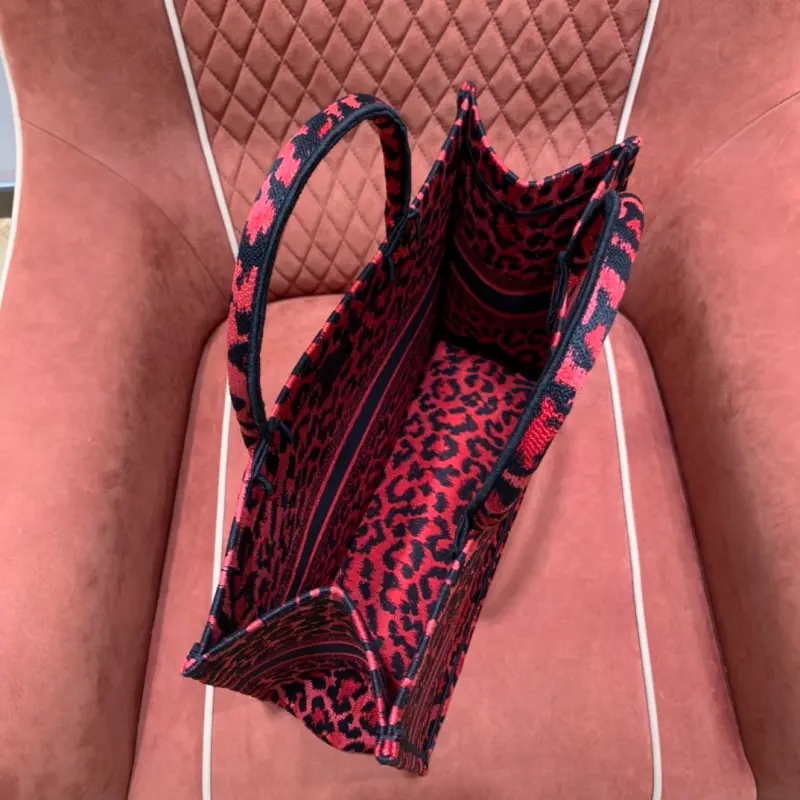 ML13 2 High Quality Bags - Image 7