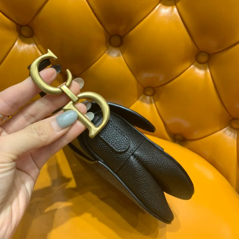 ML62 4 High Quality Bags - Image 5