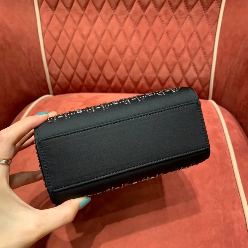 ML314 2 High Quality Bags - Image 4