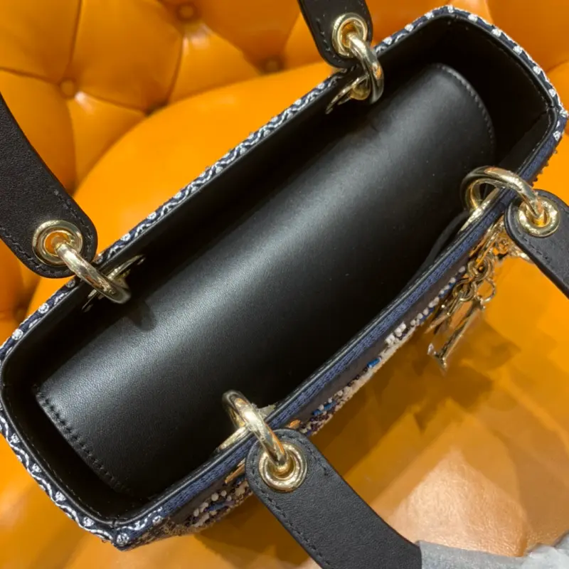 ML47 High Quality Bags - Image 7