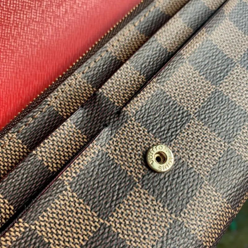 M63544 Leather buckle brown red 19x10cm High Quality Bags - Image 6