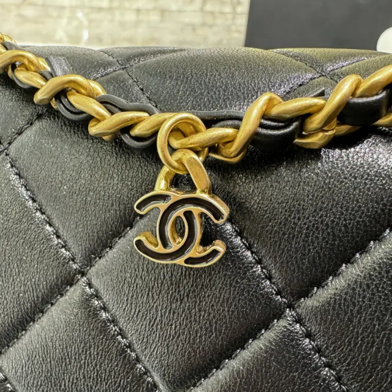 24p Letter Chain Bag High Quality Bags - Image 12