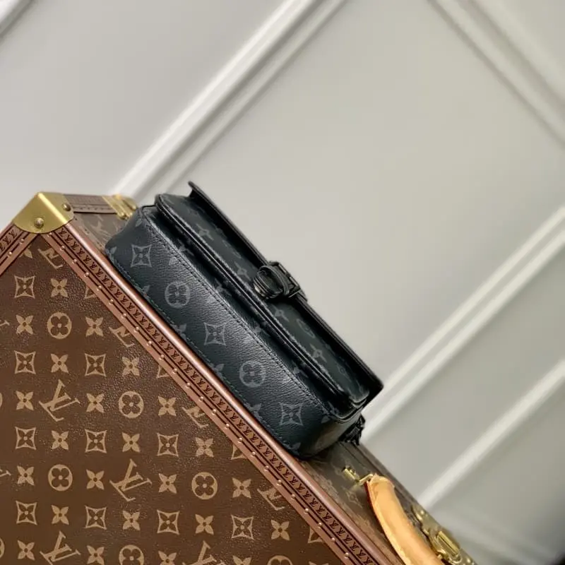 M23955 BlackMedium 33x19x9cm High Quality Bags - Image 5