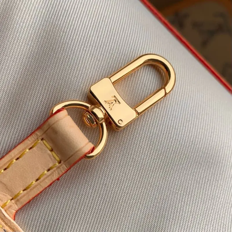 M24905 White 31x28x14cm High Quality Bags - Image 5