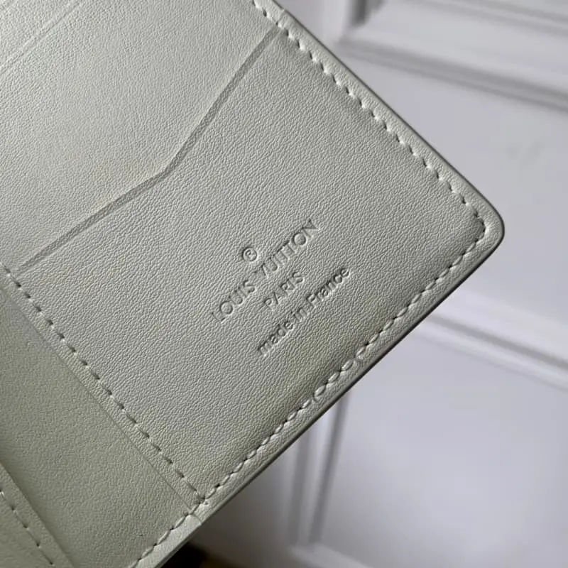 M61696 Elegant White High Quality Bags - Image 5