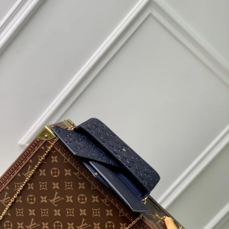 M83589 21x12x3cm High Quality Bags - Image 5