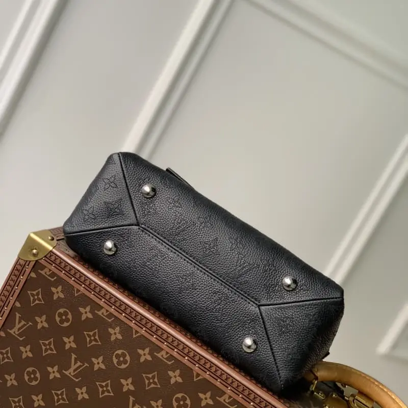 M24255 29x18x13cm High Quality Bags - Image 5