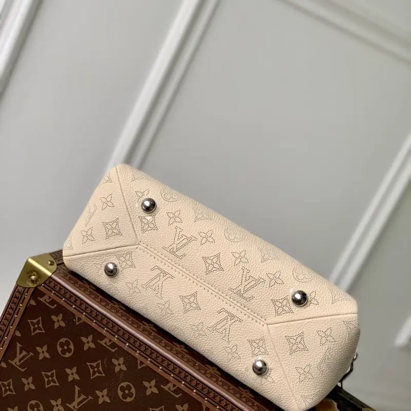 M24114 29x18x13cm High Quality Bags - Image 5