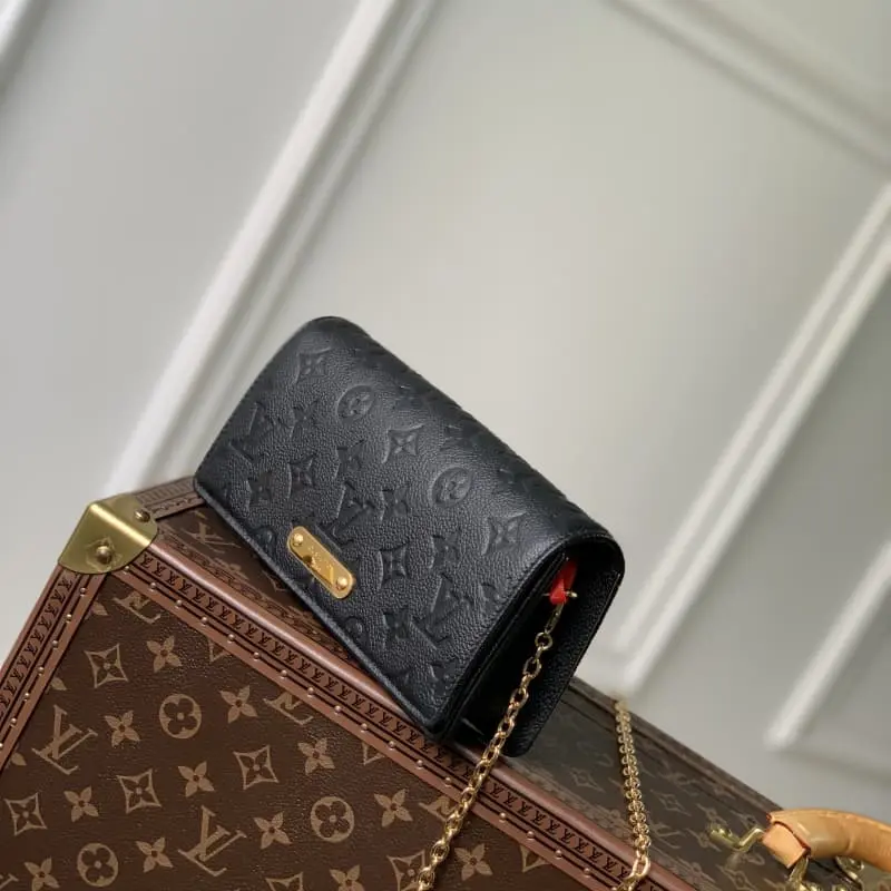 M83233 S1 22x15x5.5cm High Quality Bags - Image 4