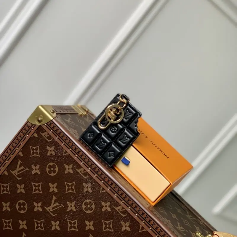 M1111 Pendant   High Quality Bags