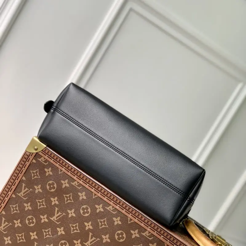 M13148 30x18x12cm High Quality Bags - Image 5