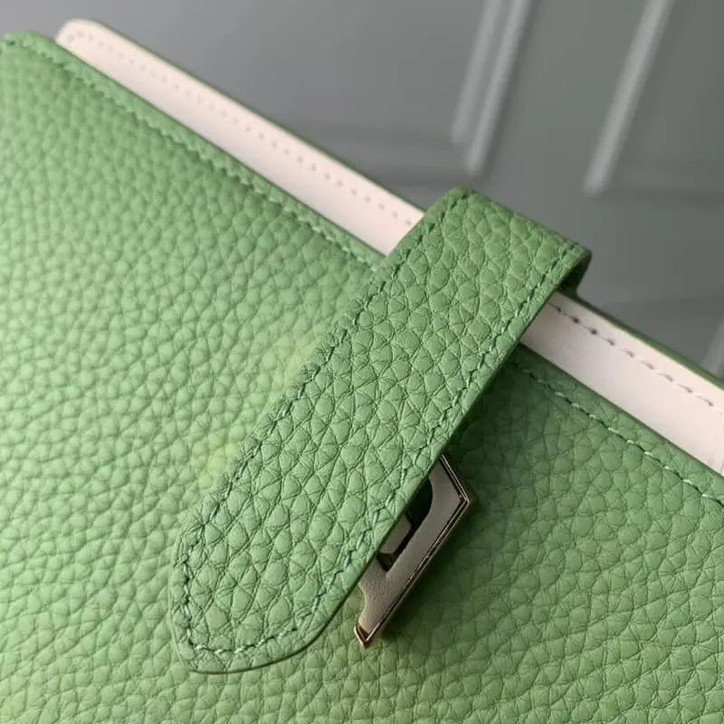 M82512 Green 10x19x1.7cm High Quality Bags - Image 5