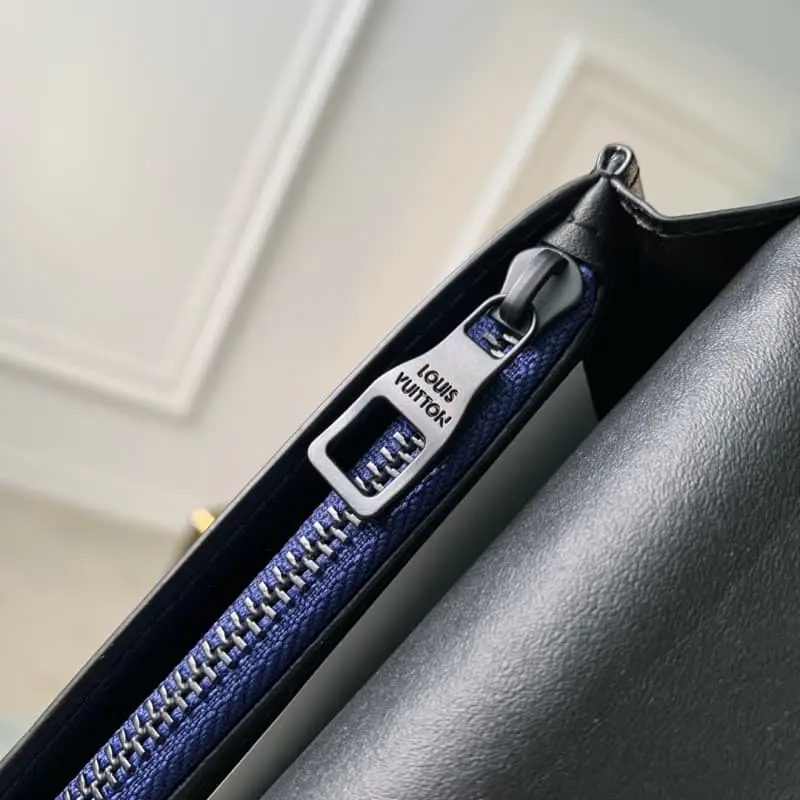 M82599 10x19x2cm High Quality Bags - Image 5