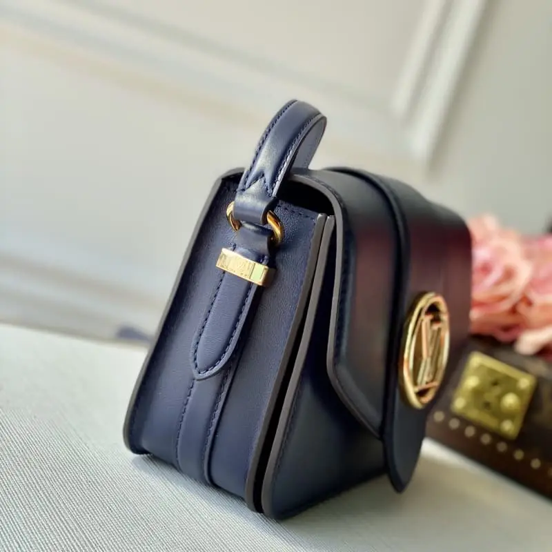 M55952 23x15x8cm High Quality Bags - Image 4