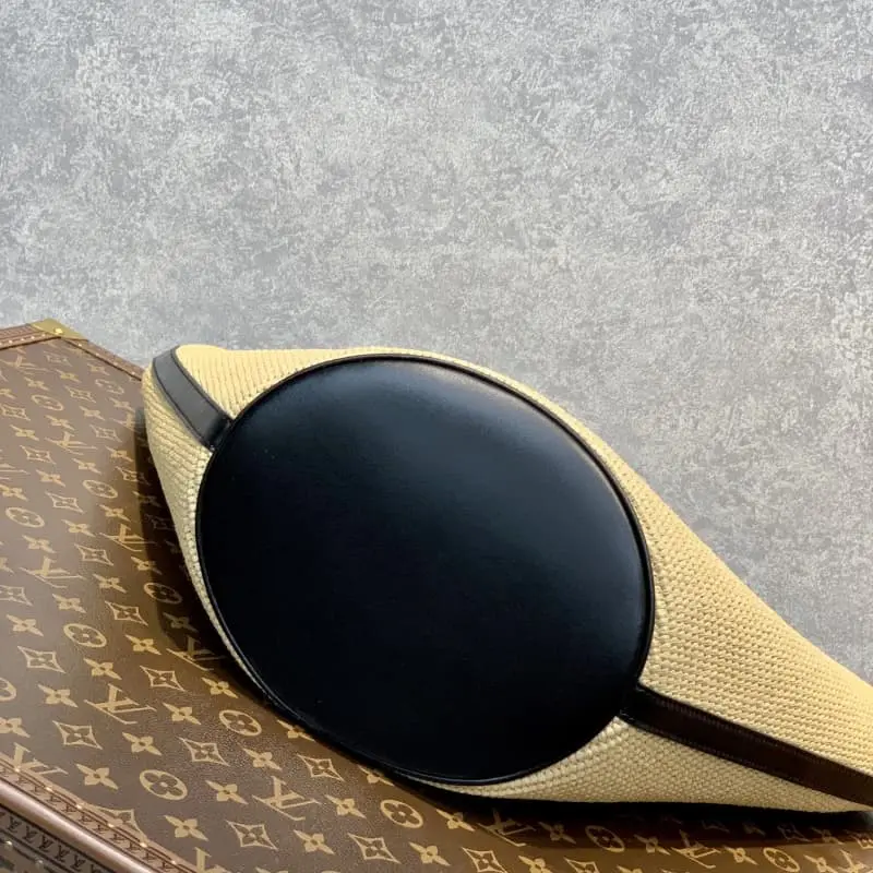 m59963 57x34x18cm High Quality Bags - Image 5