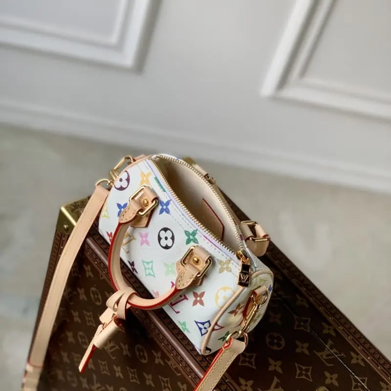 M13391 10x7.5x16cm High Quality Bags - Image 2