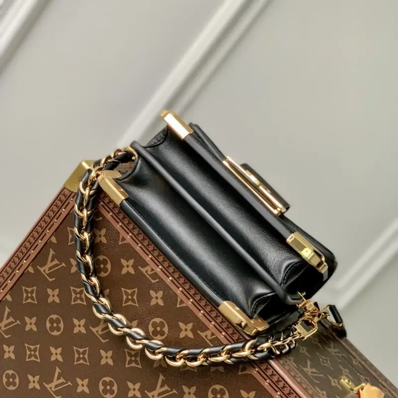 M22597 Black Small 20x15x9cm High Quality Bags - Image 5