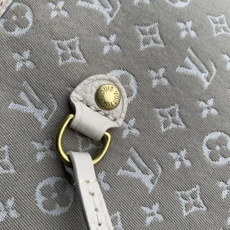 M40995 White 32x29x17cm High Quality Bags - Image 5