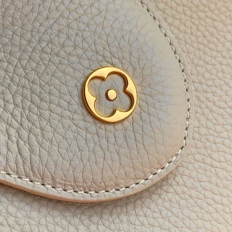 M12751 13.6x8x21cm High Quality Bags - Image 5