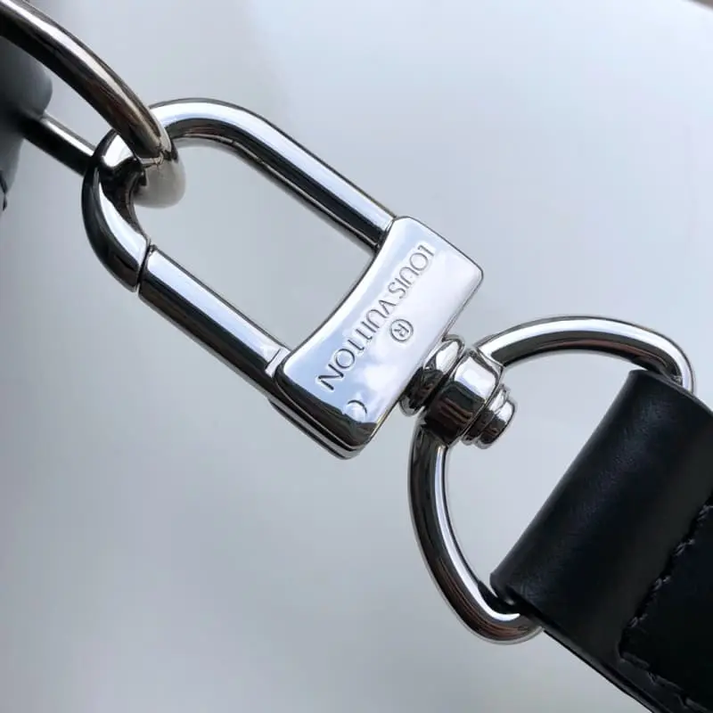 N52005 37x30x7cm High Quality Bags - Image 5