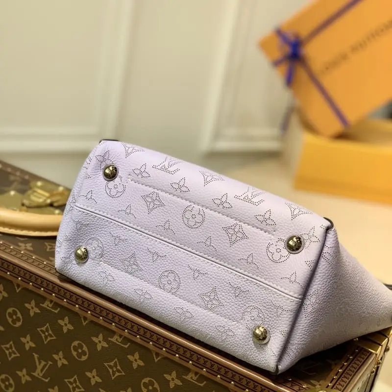 M54353 S1 34x18x13cm High Quality Bags - Image 4