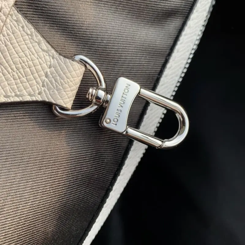 M30919 43x34x17.5cm High Quality Bags - Image 5