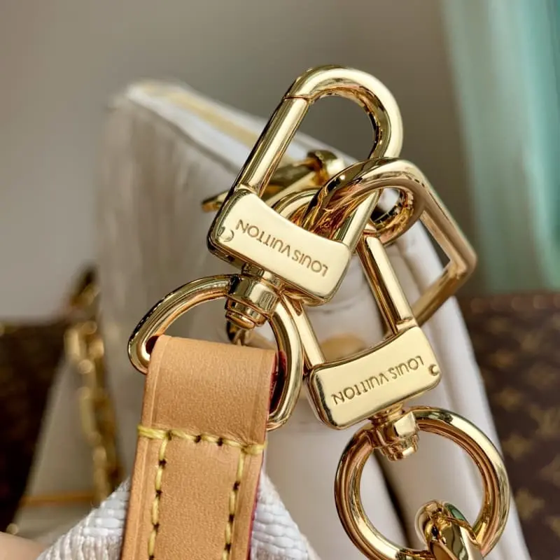 M57793 S2 26x20x12cm High Quality Bags - Image 5