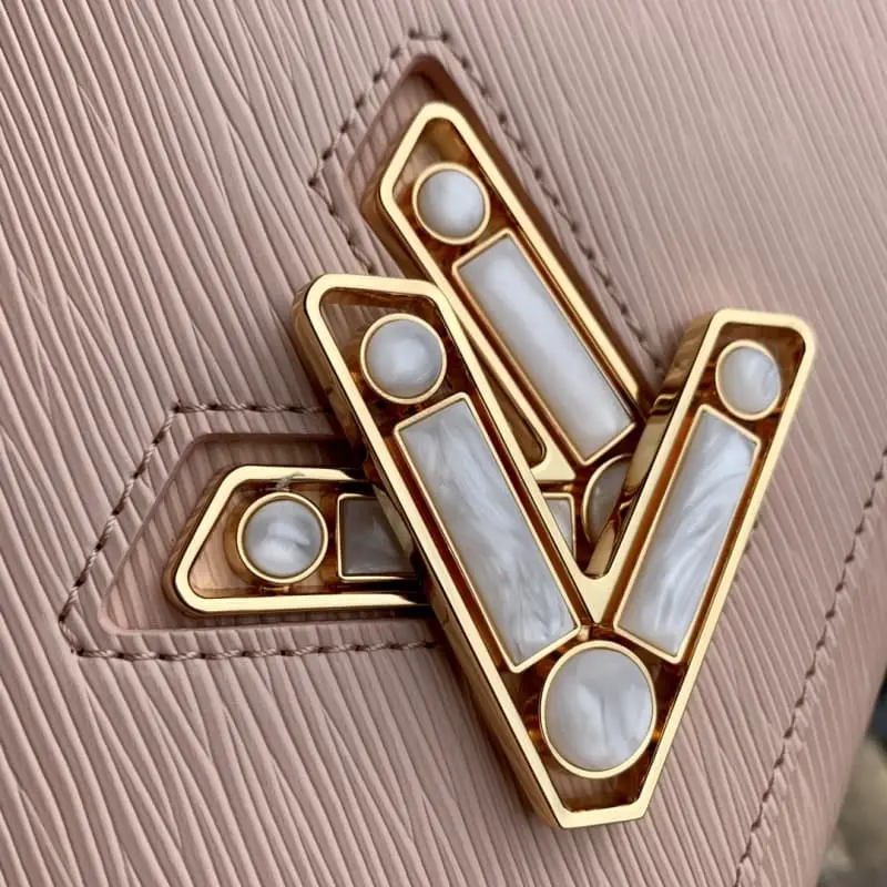 M59218 S1 23x17x9.5cm High Quality Bags - Image 5